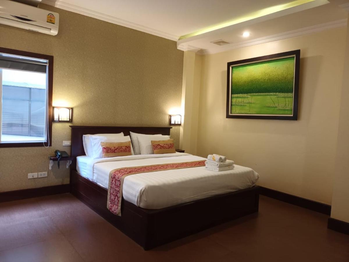 Seasons Riverside Hotel Vientiane Exterior photo