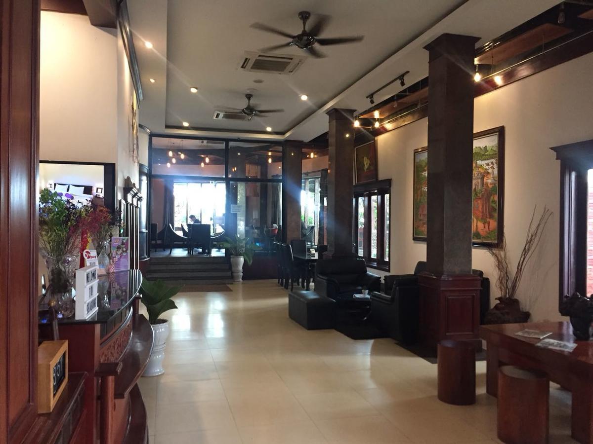 Seasons Riverside Hotel Vientiane Exterior photo